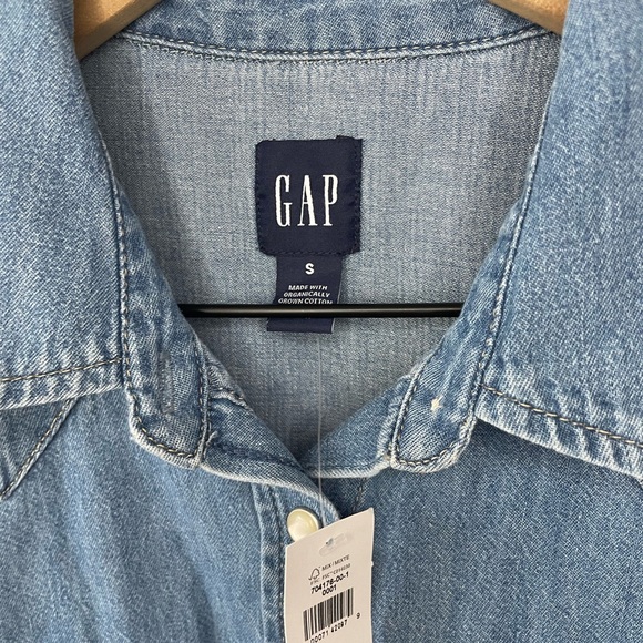 Gap NWT classic western snap button down embroidered back denim shirt sm… - Picture 5 of 8